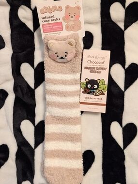 The Creme Shop Infused Cozy Socks And Chococat Handy Dandy Cream Bundle 🆕